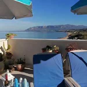 appartamento-il-gabbiano-balestrate.sicilyhotelsitaly.net/